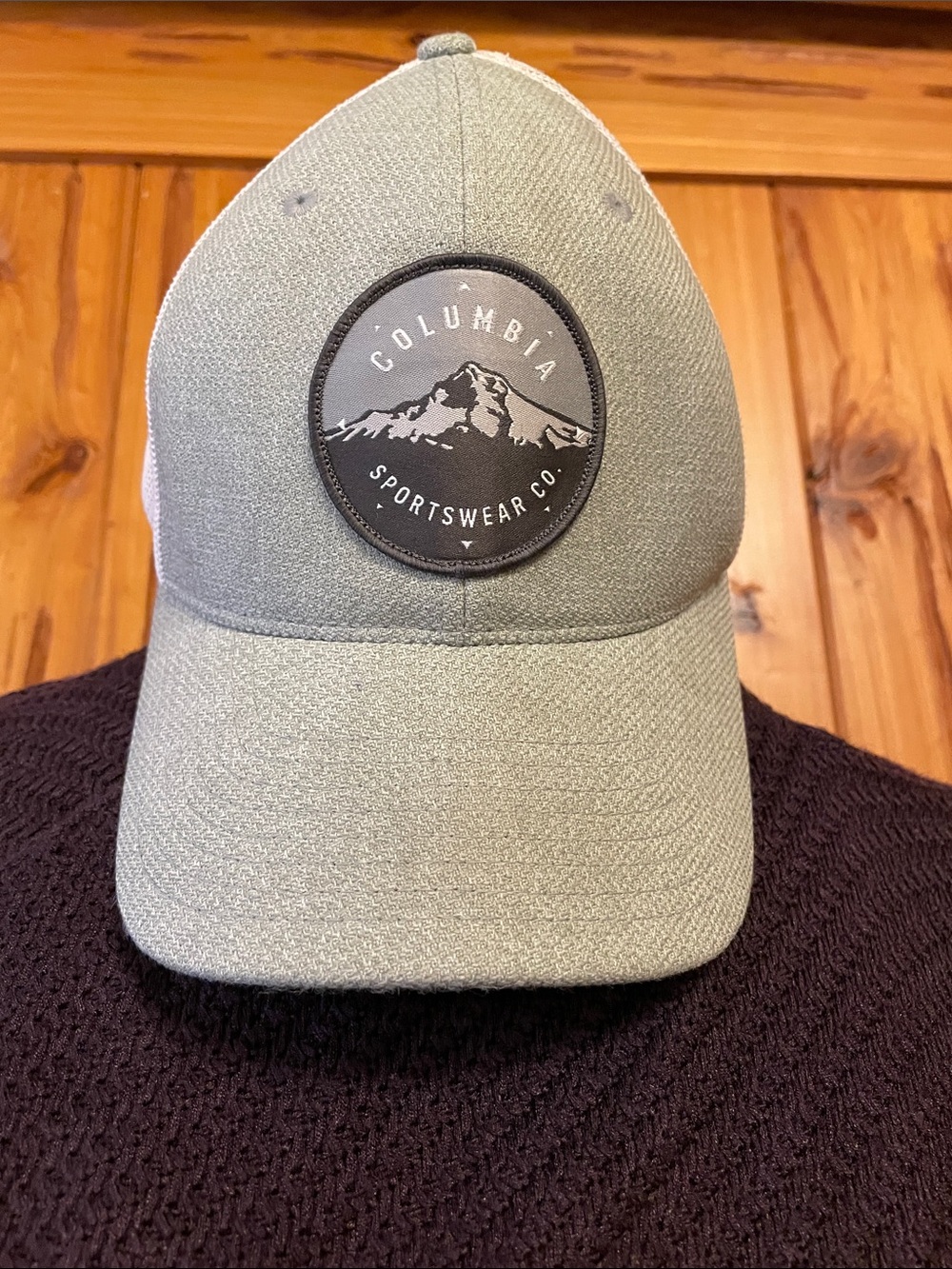 Columbia Men’s light gray tweed flannel look Patch Logo Baseball Cap